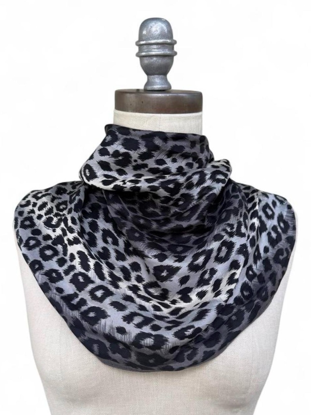 Black and Gray Leopard Silk Scarf - Wildprint 15”x40” Ann Taylor animal print os